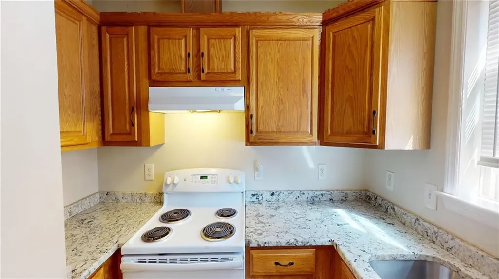 24 Vernon Street Providence RI 02903