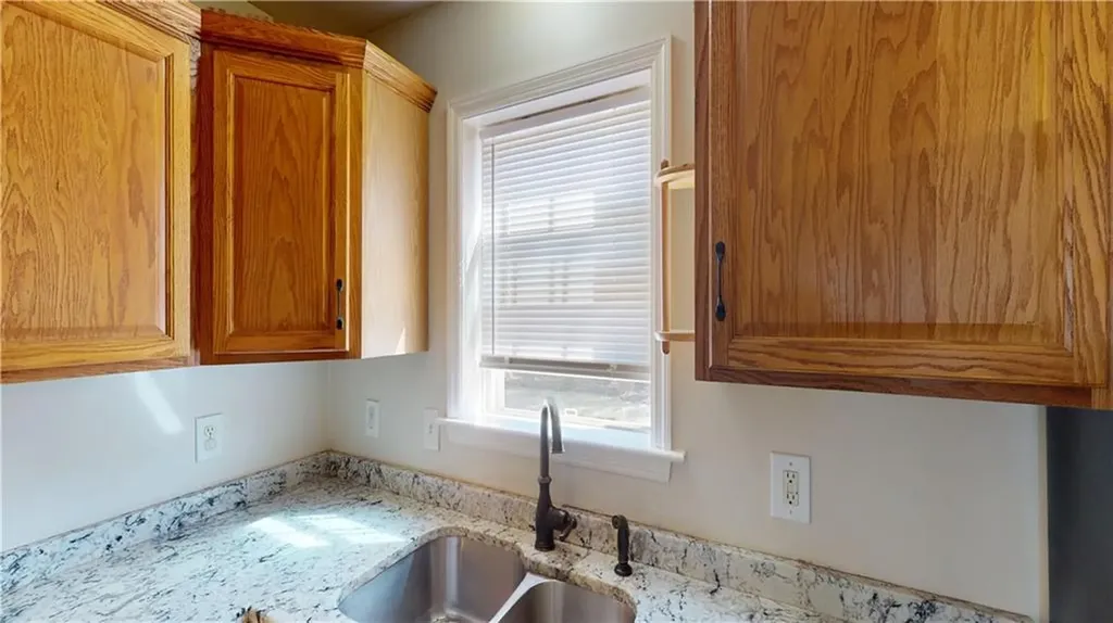 24 Vernon Street Providence RI 02903