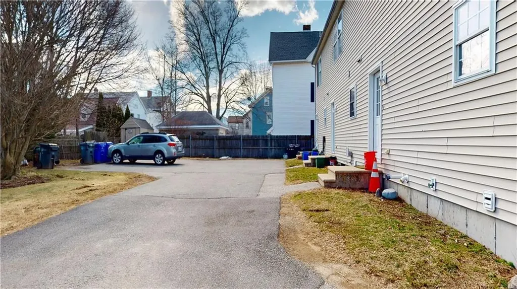 24 Vernon Street Providence RI 02903