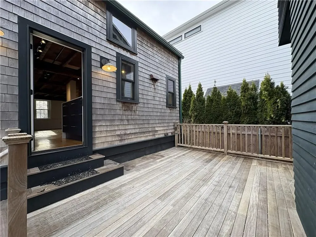 24 Houston Avenue Newport RI 02840