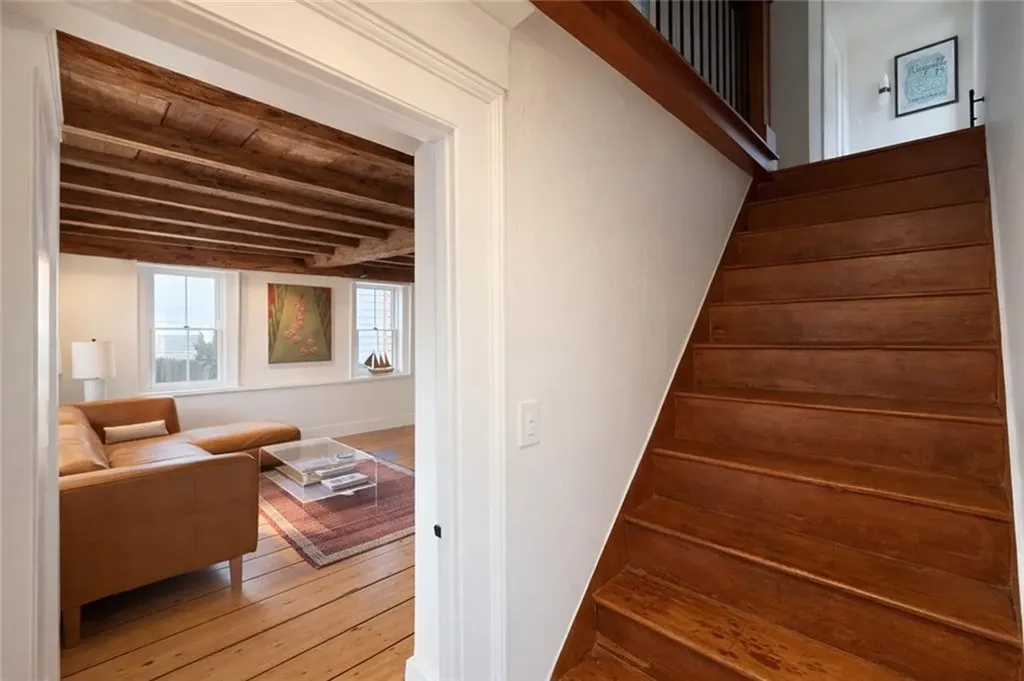 24 Houston Avenue Newport RI 02840