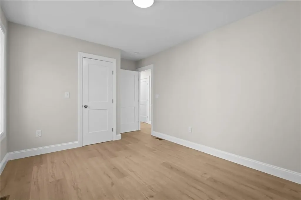 804 Douglas Avenue Providence RI 02908