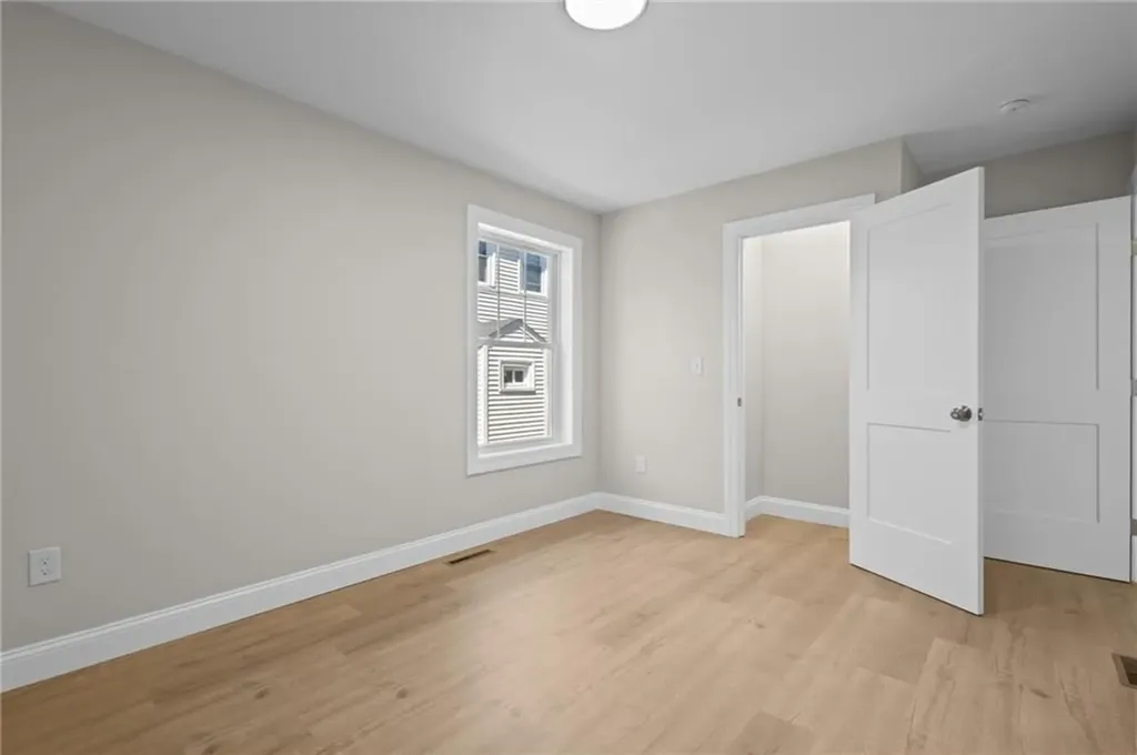 804 Douglas Avenue Providence RI 02908