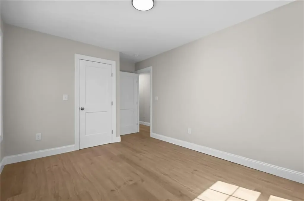 804 Douglas Avenue Providence RI 02908