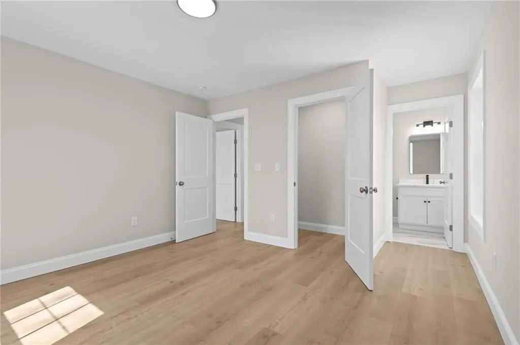 804 Douglas Avenue Providence RI 02908