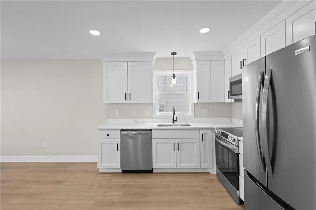804 Douglas Avenue Providence RI 02908