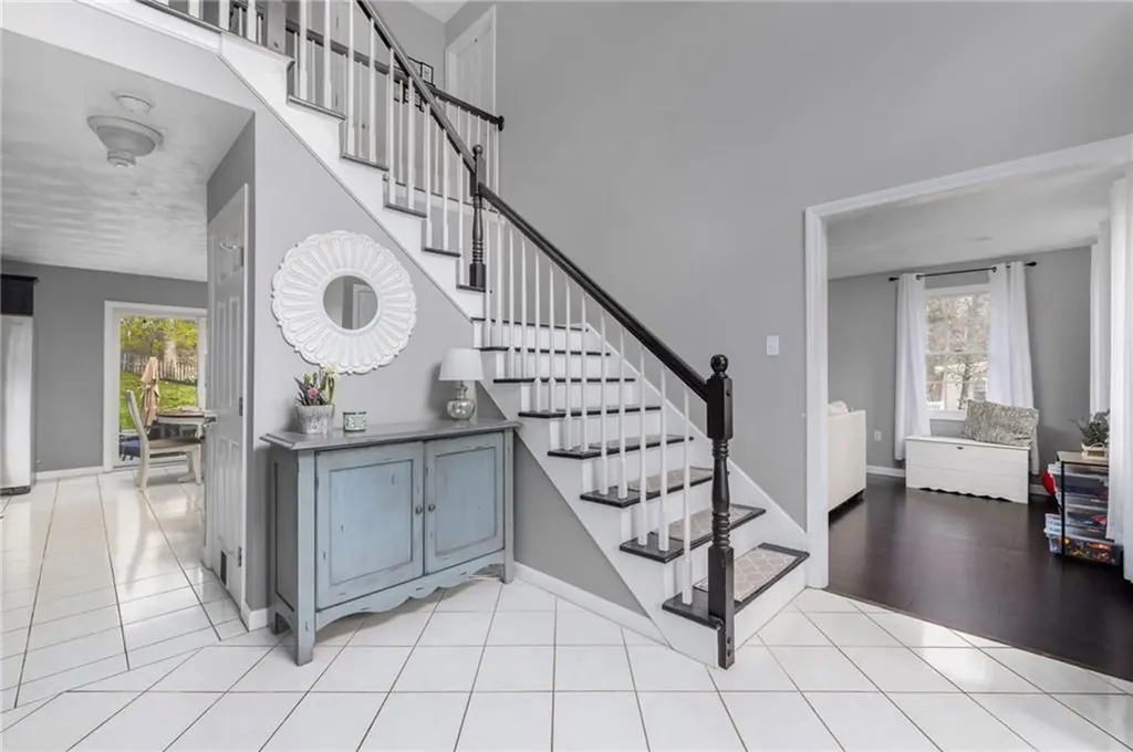 14 Canton Court Cranston RI 02921