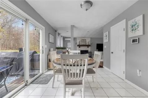 14 Canton Court Cranston RI 02921