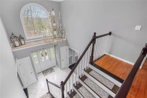 14 Canton Court Cranston RI 02921