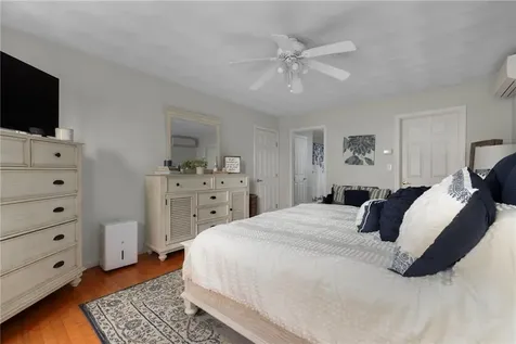 14 Canton Court Cranston RI 02921
