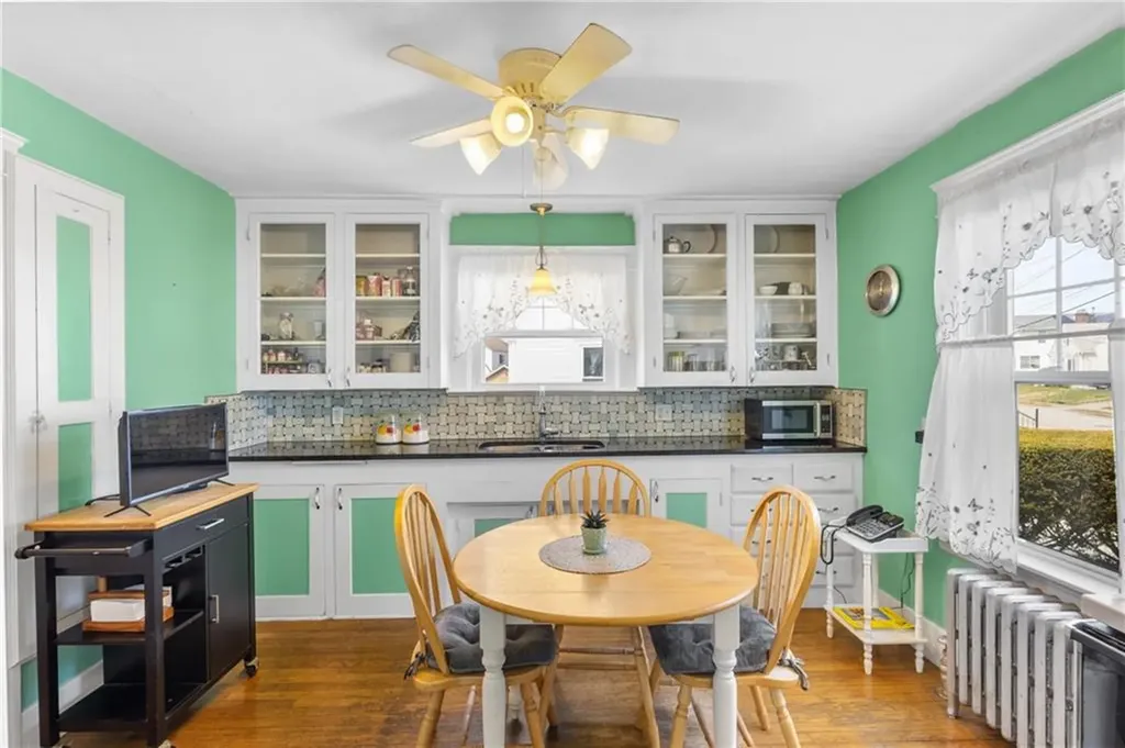 381 Auburn Street Cranston RI 02910