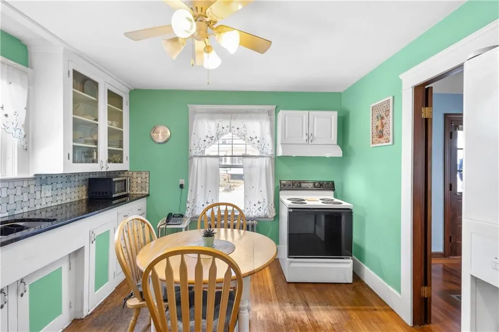 381 Auburn Street Cranston RI 02910