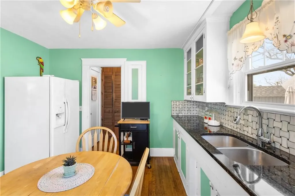 381 Auburn Street Cranston RI 02910