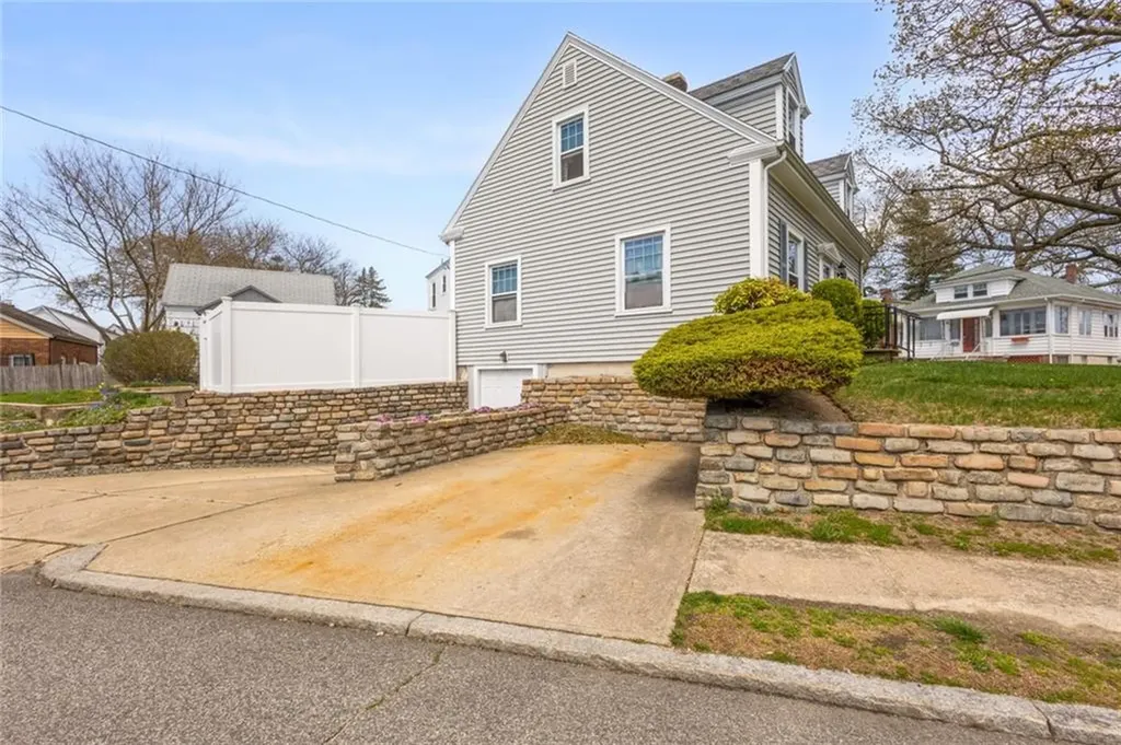 381 Auburn Street Cranston RI 02910