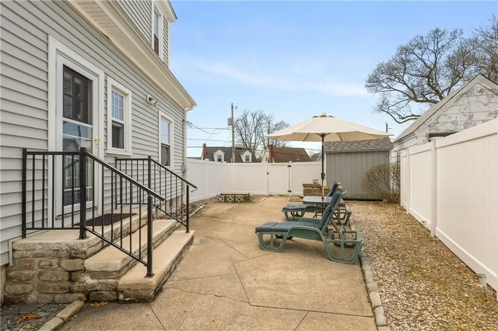 381 Auburn Street Cranston RI 02910