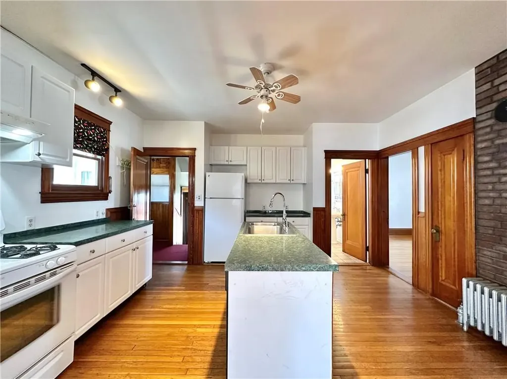 44 Bellevue Avenue Pawtucket RI 02861