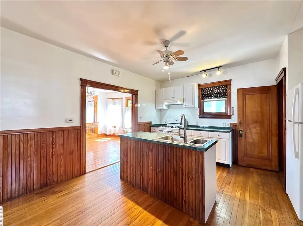 44 Bellevue Avenue Pawtucket RI 02861