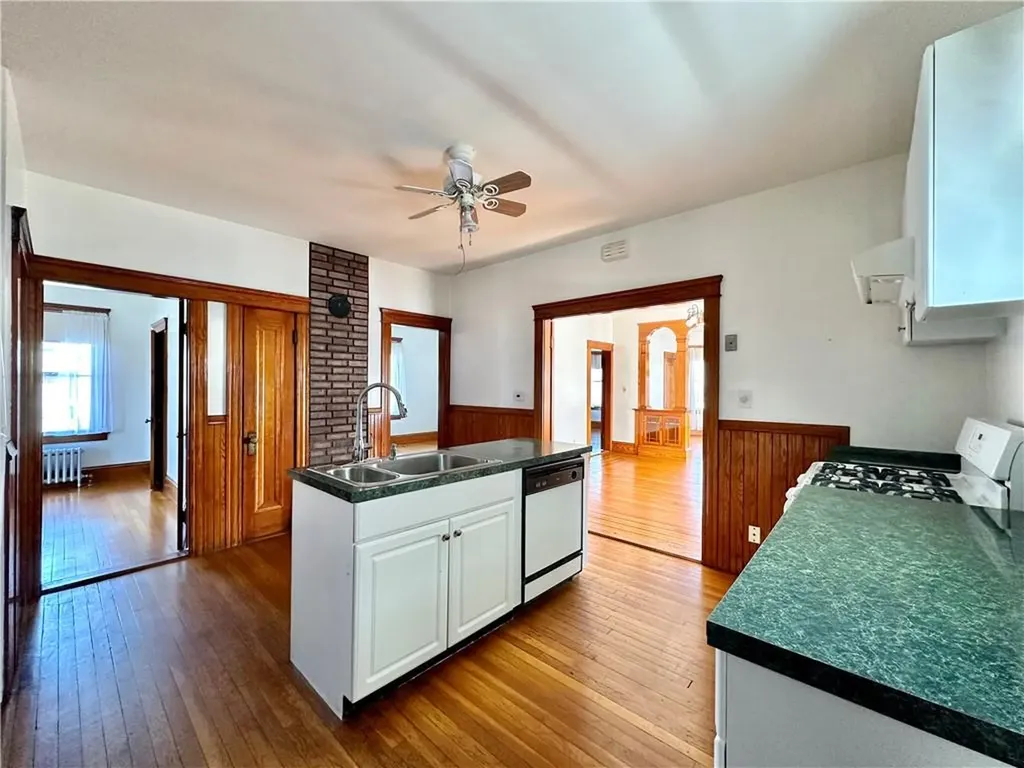 44 Bellevue Avenue Pawtucket RI 02861