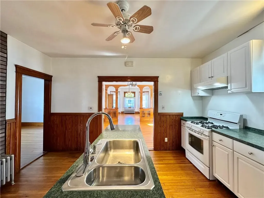44 Bellevue Avenue Pawtucket RI 02861