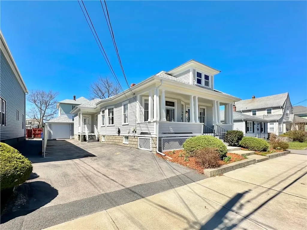 44 Bellevue Avenue Pawtucket RI 02861