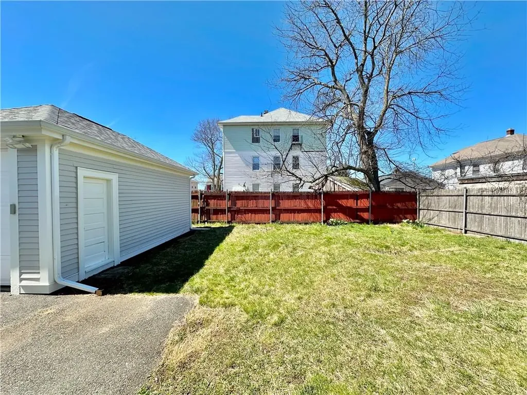 44 Bellevue Avenue Pawtucket RI 02861