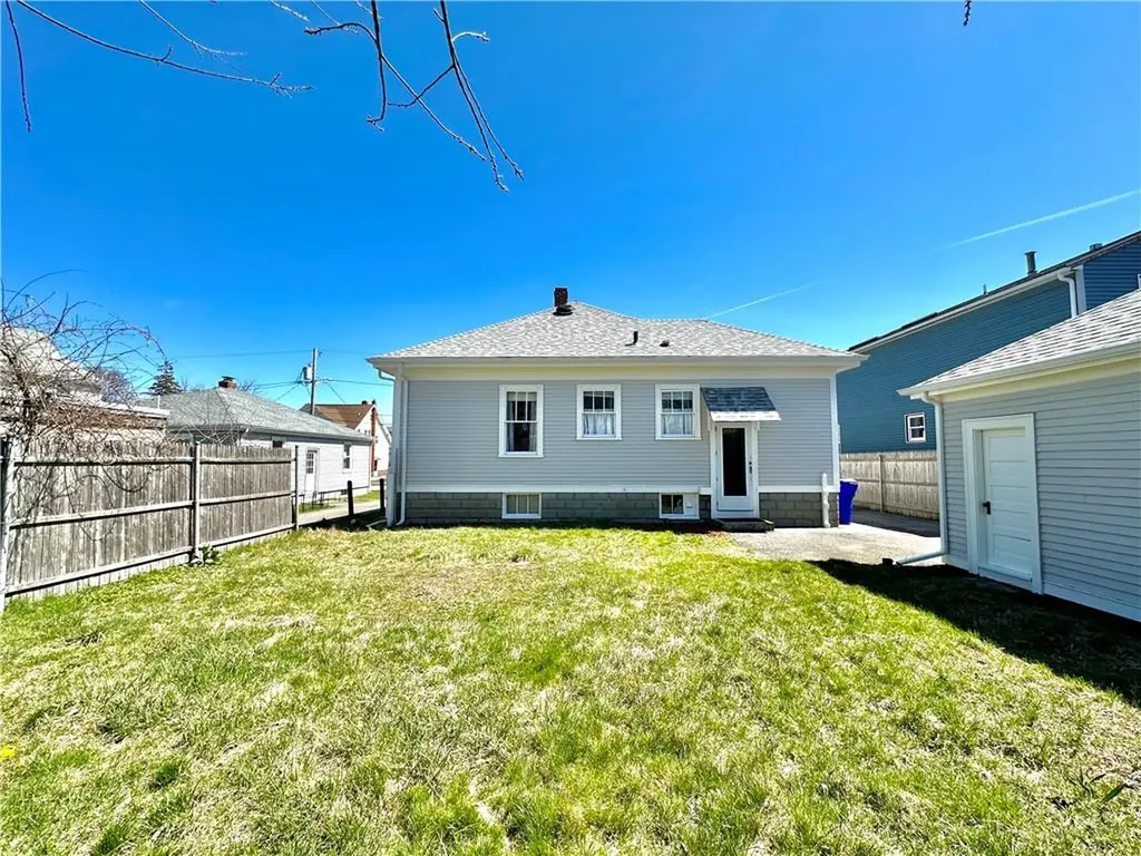 44 Bellevue Avenue Pawtucket RI 02861