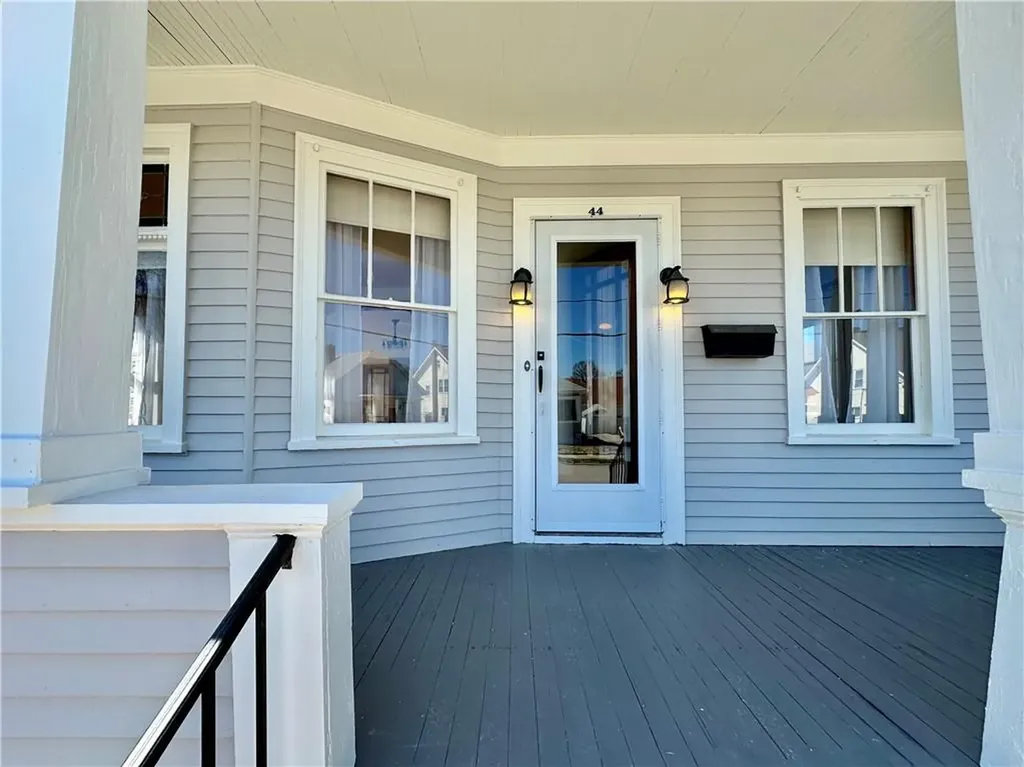 44 Bellevue Avenue Pawtucket RI 02861