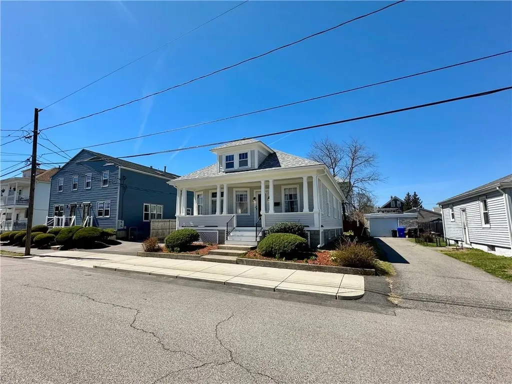 44 Bellevue Avenue Pawtucket RI 02861