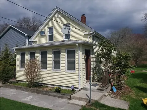 10 Young Avenue Warwick RI 02889