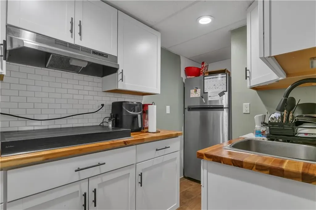 204 Talcott Street Woonsocket RI 02895