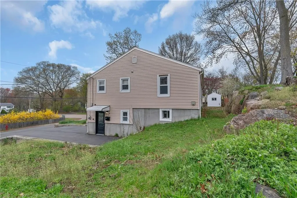 204 Talcott Street Woonsocket RI 02895