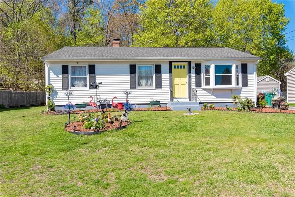 82 Patton Road Woonsocket RI 02895