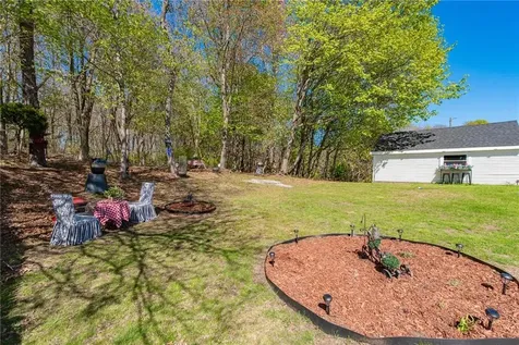 82 Patton Road Woonsocket RI 02895