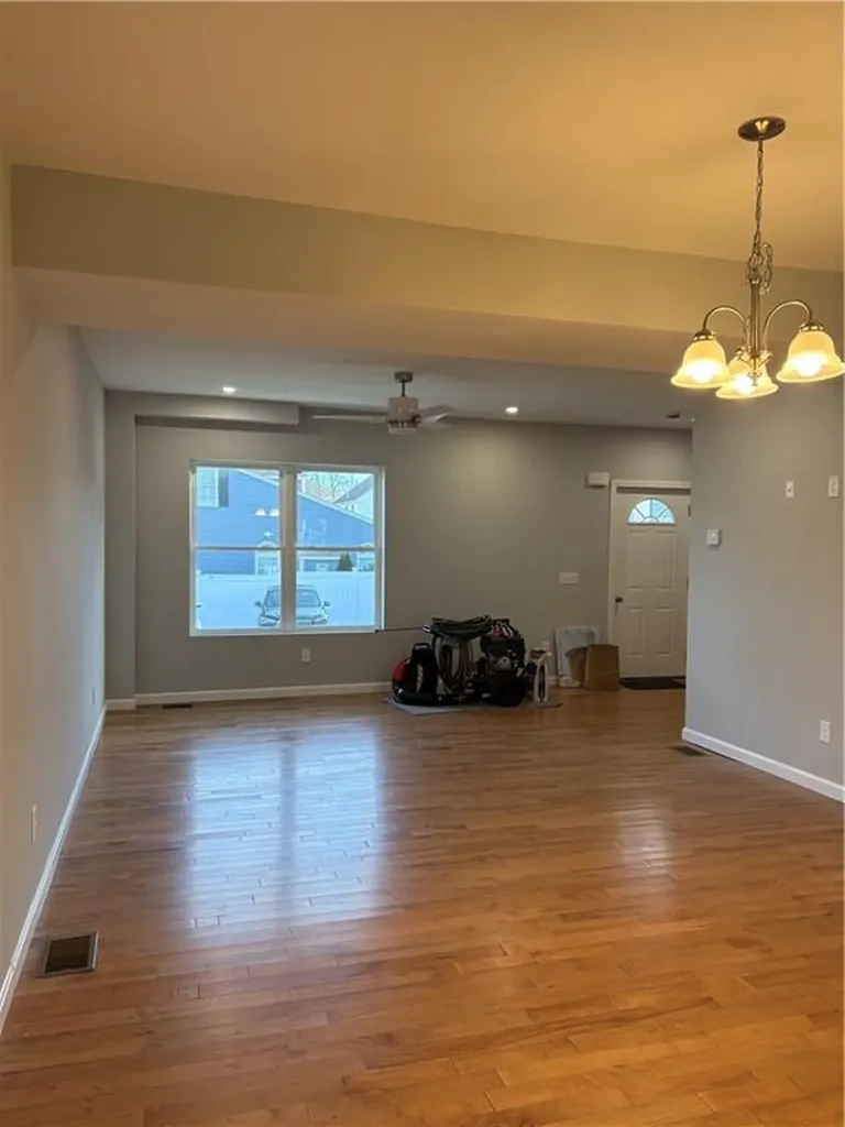 184 Avenue C Woonsocket RI 02895