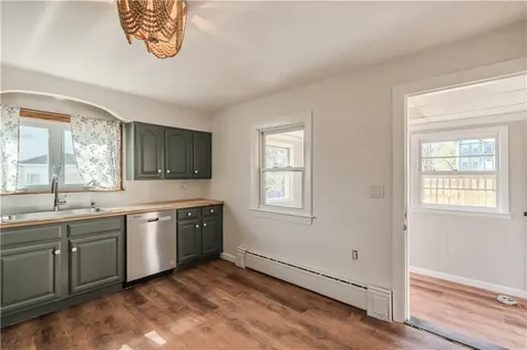 31 Newbury Street Providence RI 02904