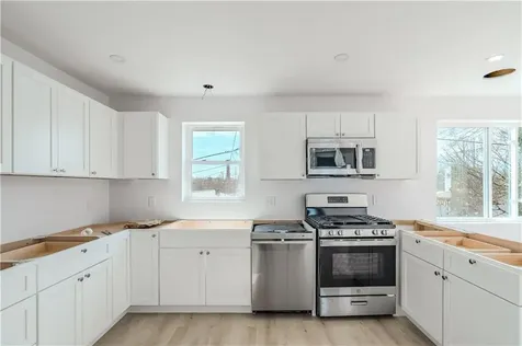 31 Newbury Street Providence RI 02904