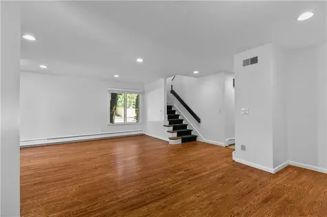 189 Laurel Avenue Providence RI 02906