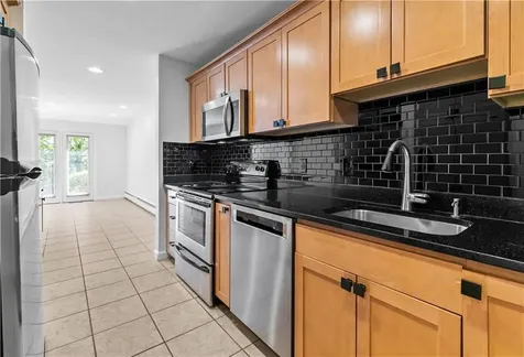 189 Laurel Avenue Providence RI 02906
