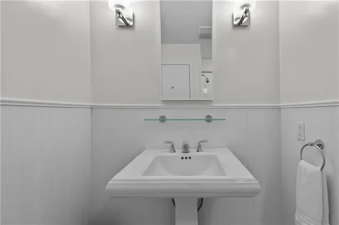 189 Laurel Avenue Providence RI 02906