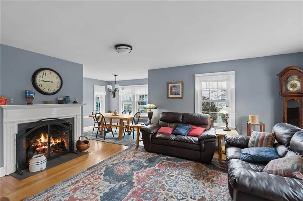 41 Rogers Avenue East Providence RI 02915