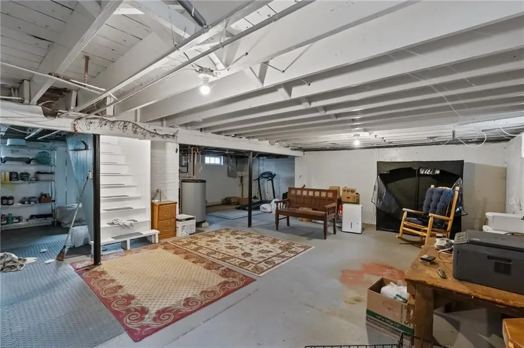 41 Rogers Avenue East Providence RI 02915