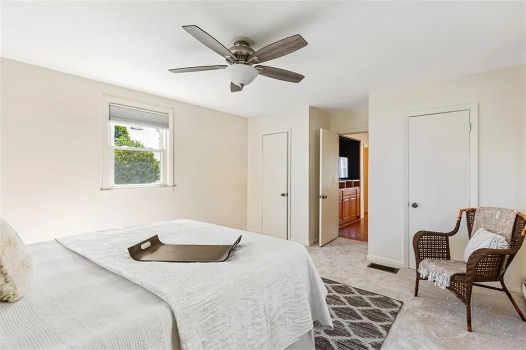 55 Lindy Avenue East Providence RI 02915