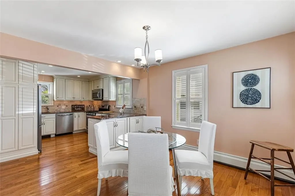 55 Lindy Avenue East Providence RI 02915