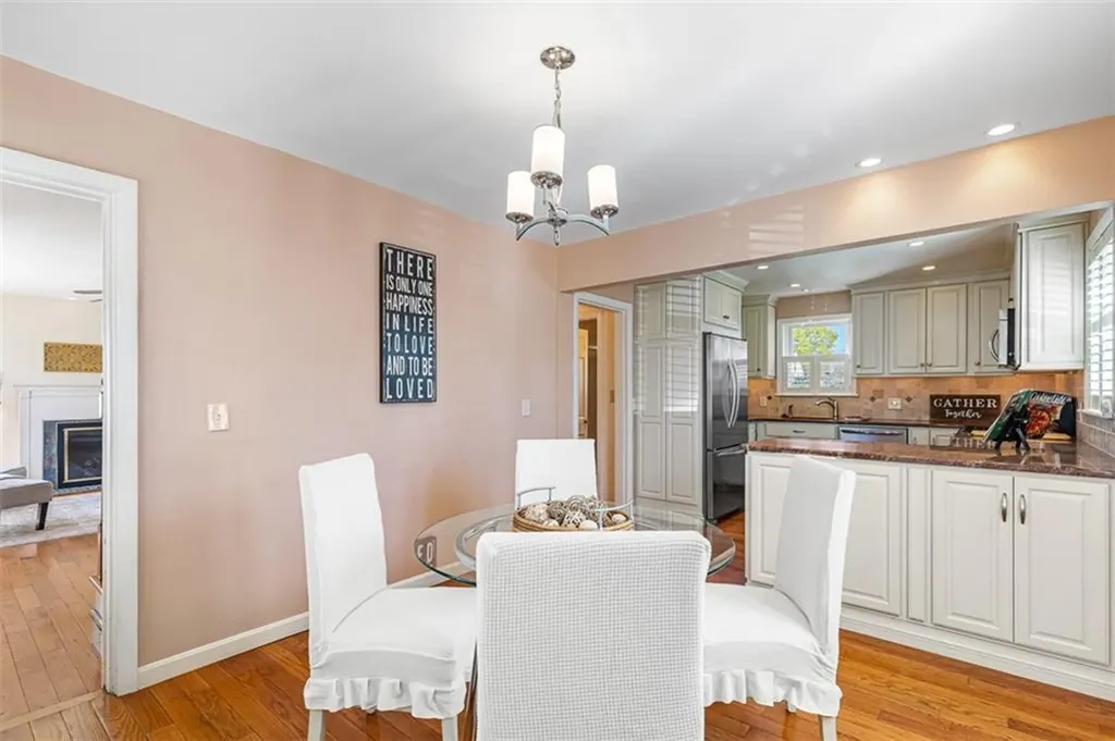 55 Lindy Avenue East Providence RI 02915