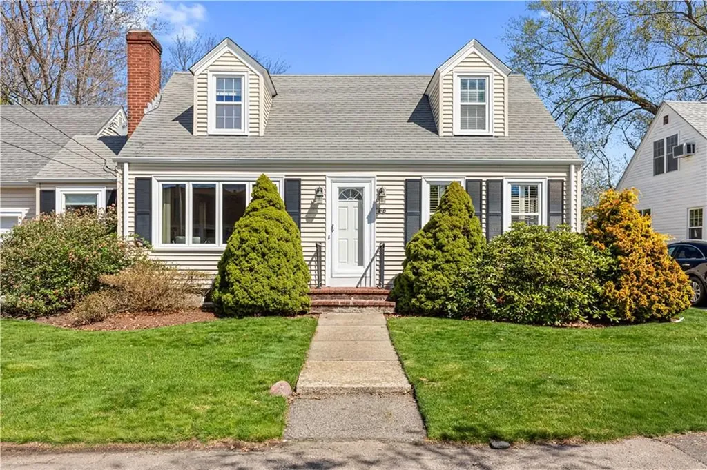 55 Lindy Avenue East Providence RI 02915