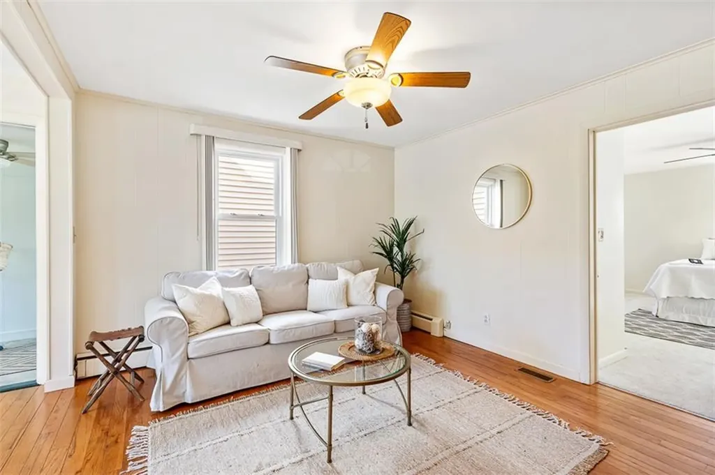 55 Lindy Avenue East Providence RI 02915