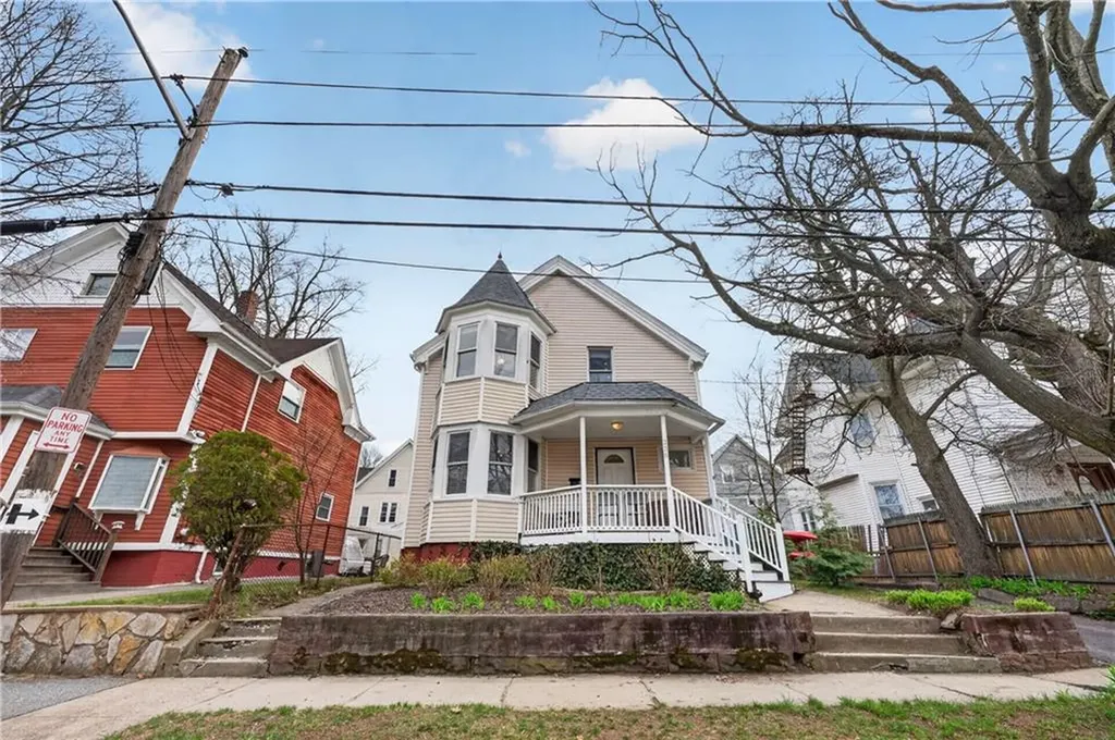 256 Vermont Avenue Providence RI 02905