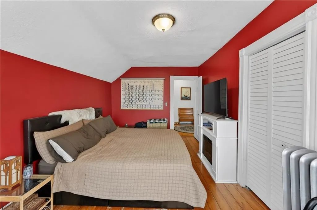 256 Vermont Avenue Providence RI 02905