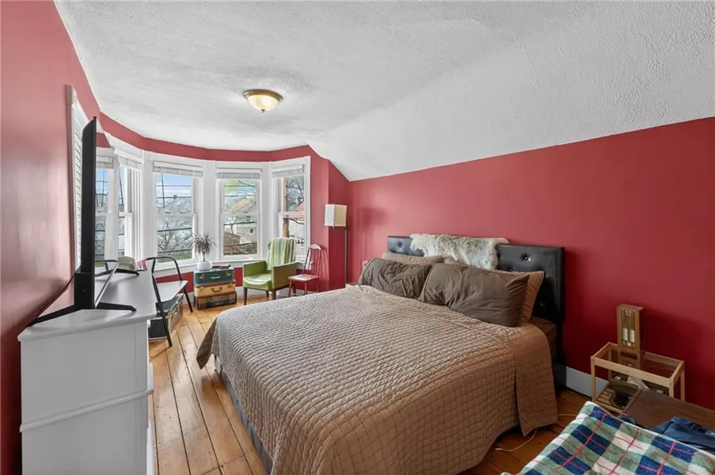 256 Vermont Avenue Providence RI 02905