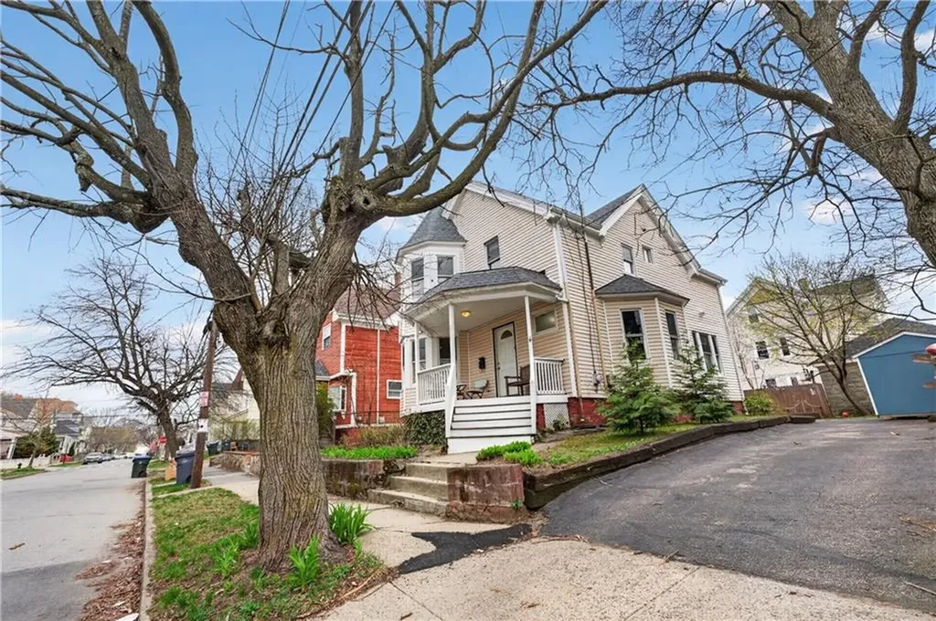 256 Vermont Avenue Providence RI 02905